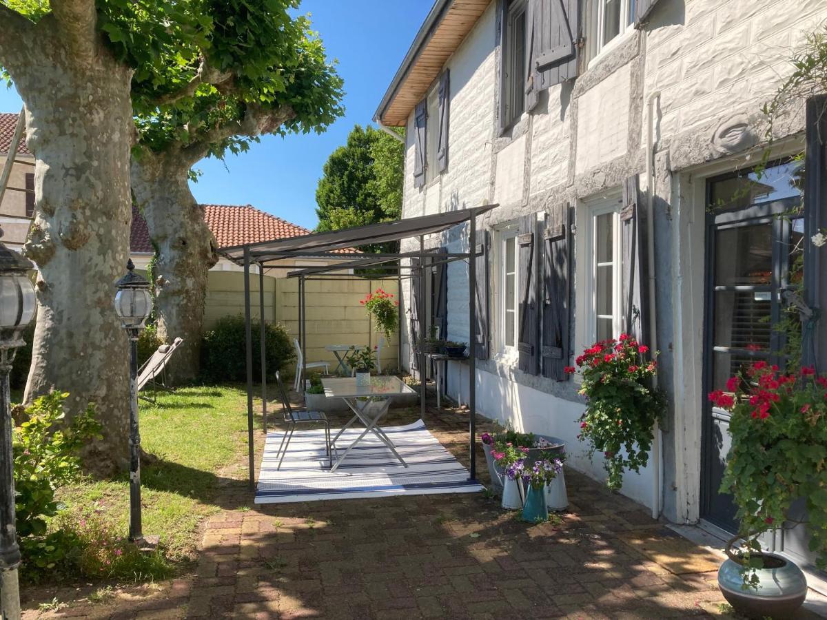 Appartement 2/3 Personnes A 10 Minutes De Contis Plage Saint-Julien-en-Born Exteriér fotografie